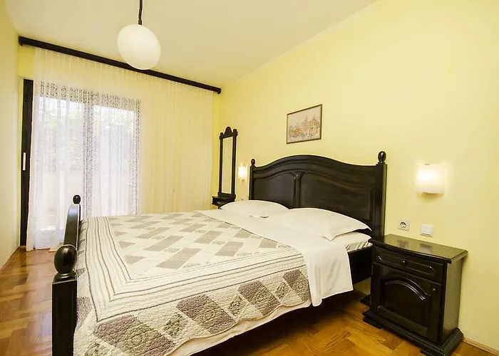 Dragutin 아파트 메덜린